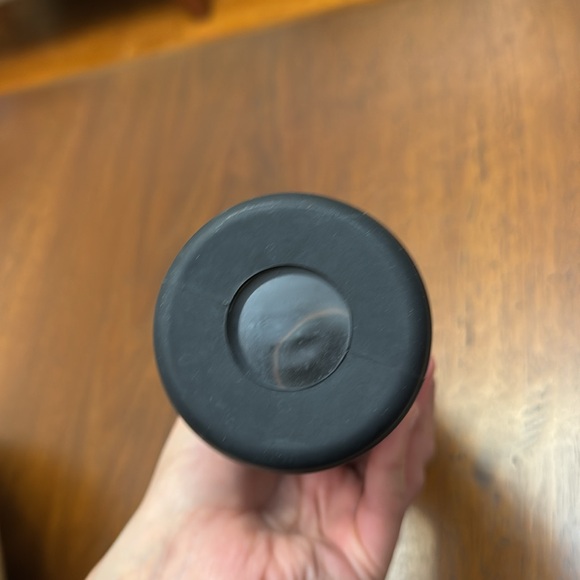 Peloton Glass Water Bottle 16 oz water bottle - Picture 7 of 11